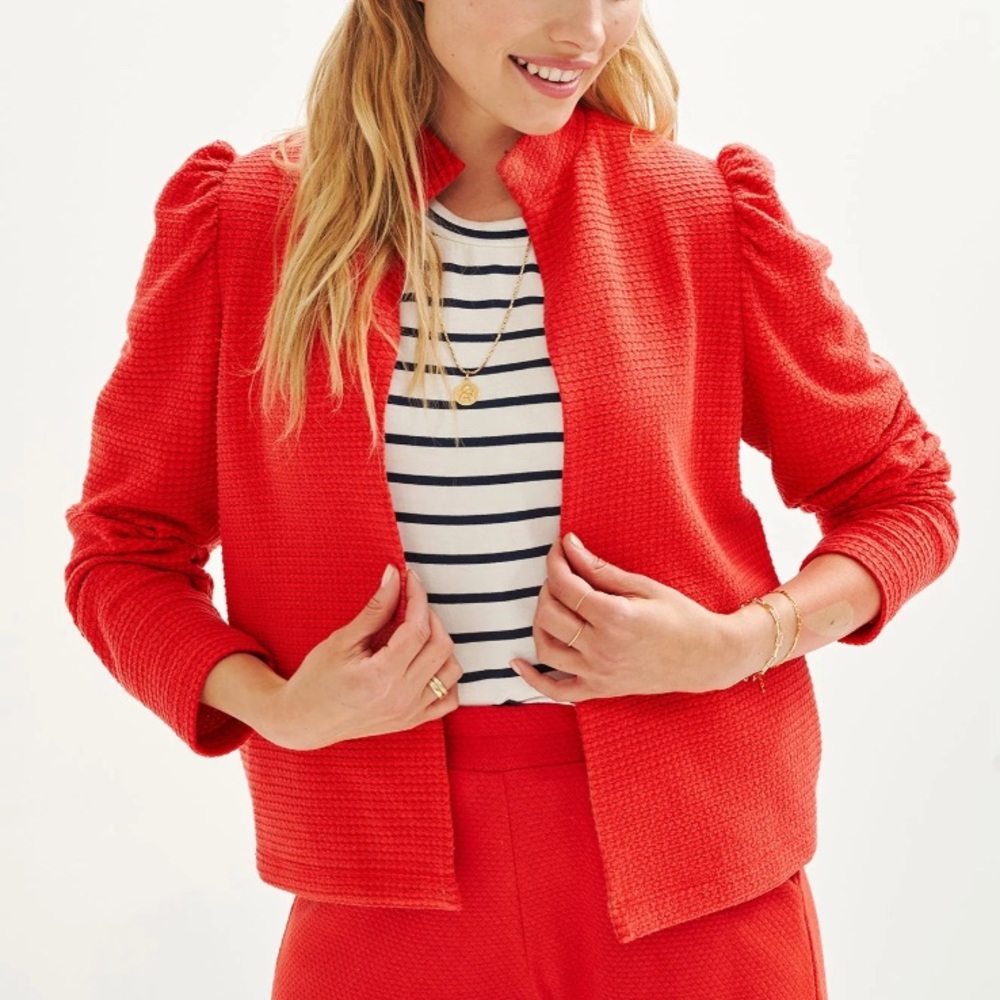 Amour Vert Sooni Scallop Knit Jacket